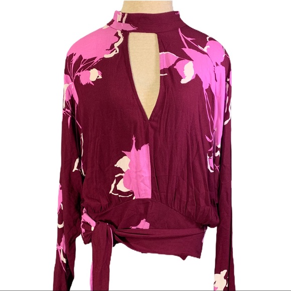 Free People Say You Love Me Floral Keyhole Top Lg - Picture 2 of 8